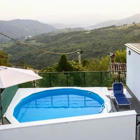 The Grandview Residence Buzet Esterno foto