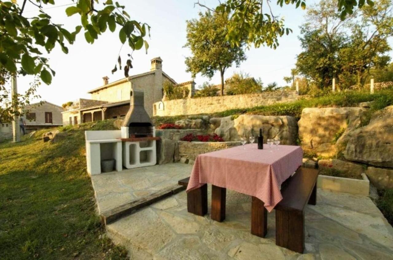 The Grandview Residence Buzet Esterno foto