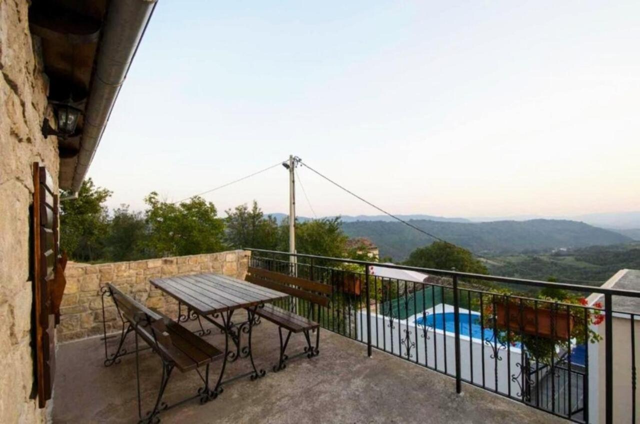 The Grandview Residence Buzet Esterno foto