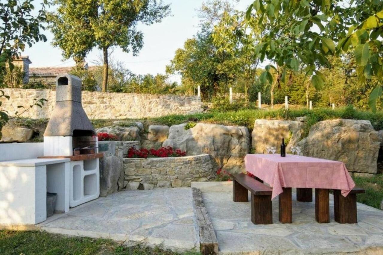 The Grandview Residence Buzet Esterno foto